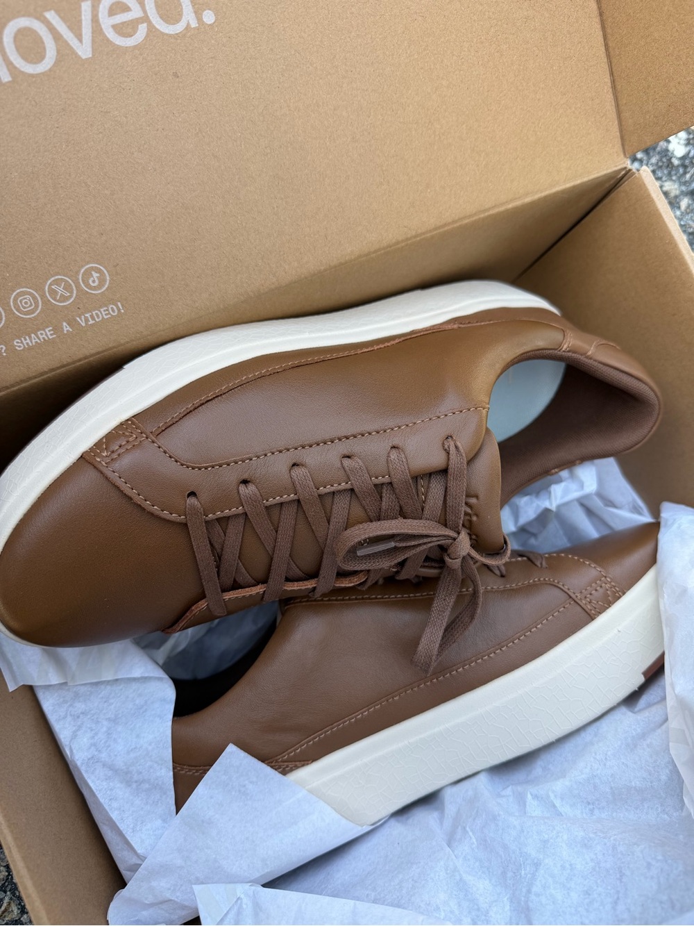 Men's Brown Leather Low-Top Sneakers by Kizik - Picture 2 of 5